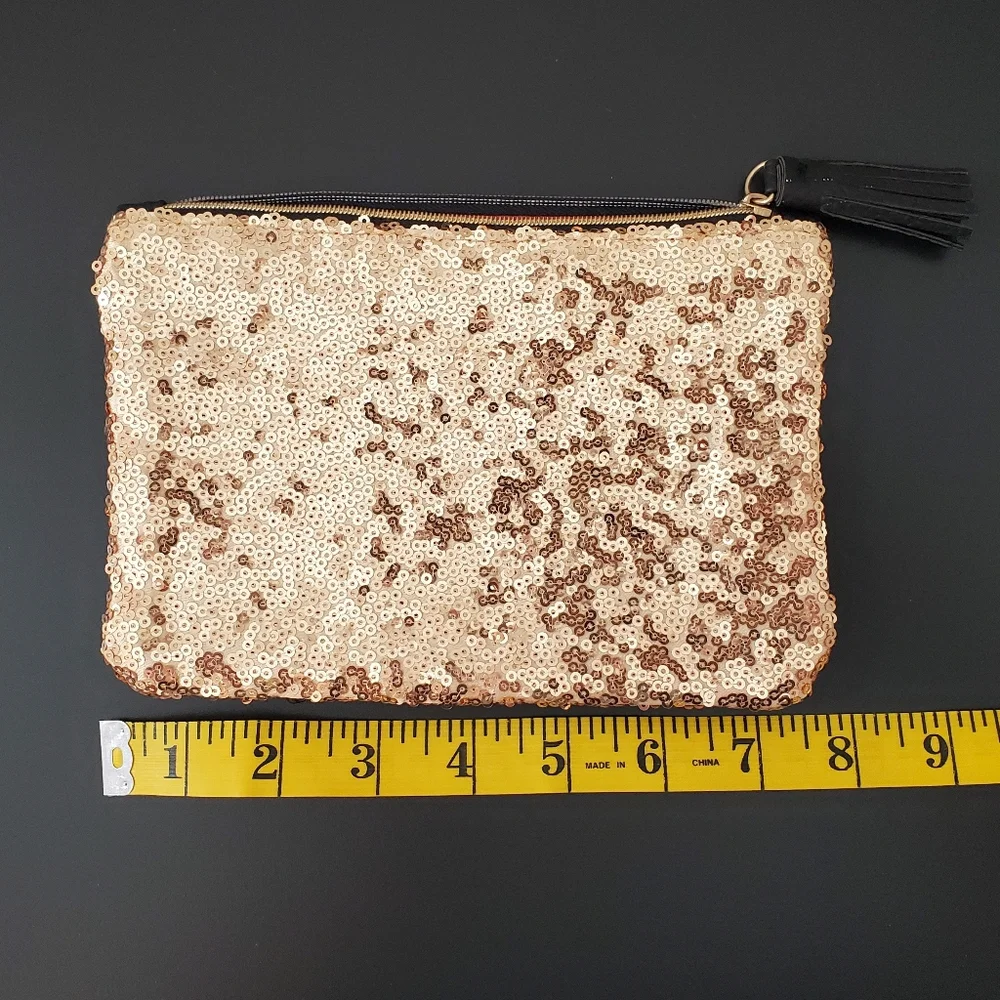 Ipsy Sequin Clutch Makeup Zip Bag with Tassle - Black & Gold NWOT